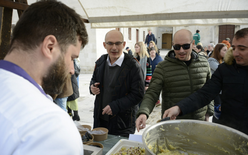 FOTO Projekt triju regija u trima državama iznjedrio kuharicu tradicijskih recepata