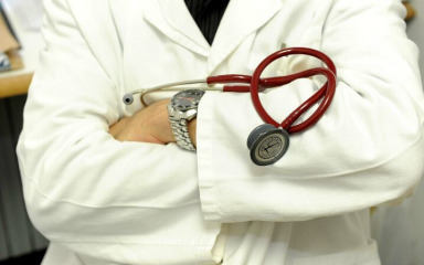 ZABRINJAVAJUĆE Sve više nasilja nad liječnicima; neki stavljaju i kamere u ordinacije