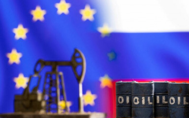 Na snagu stupaju ograničenje cijena ruske nafte i europski embargo