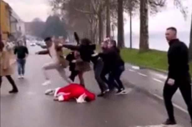 Vojniku koji je cipelario Djeda Mraza ovo nije prva tučnjava. U HV-u je napredovao i primao nagrade