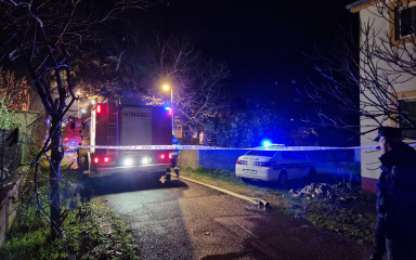 FOTO U kući u Privlaci eksplodirala plinska boca, ozlijeđena ženska osoba