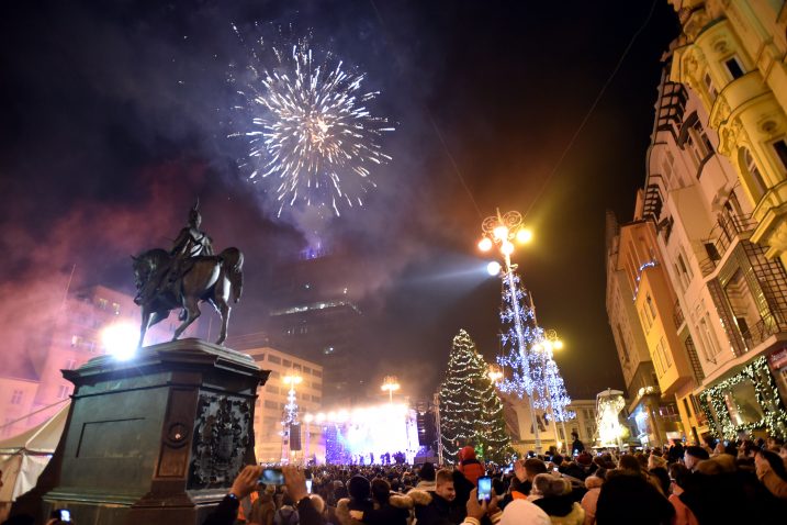 Zagreb ipak bez vatrometa, umjesto njega - šareni konfeti