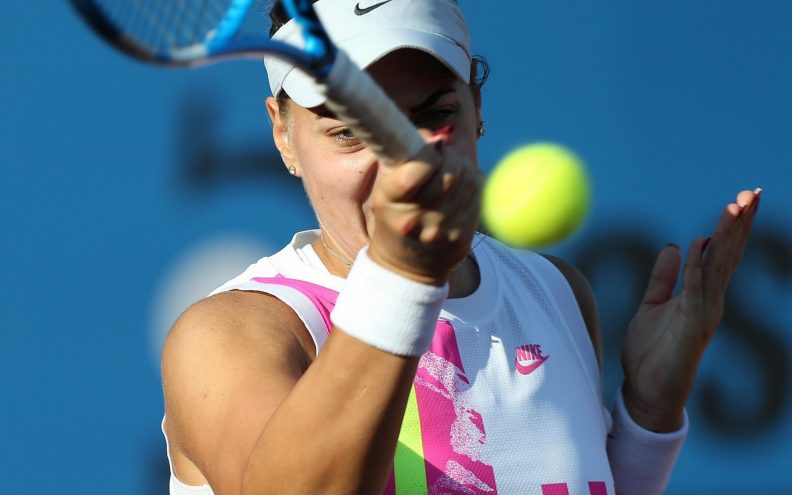 Ana Konjuh zbog iscrpljenosti predala meč 1. kola u Lyonu, čeka se nastup Petre Martić