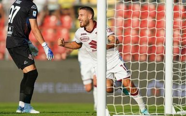 Jurićev Torino remizirao sa Salernitanom, nastupili i Bradarić i Vlašić