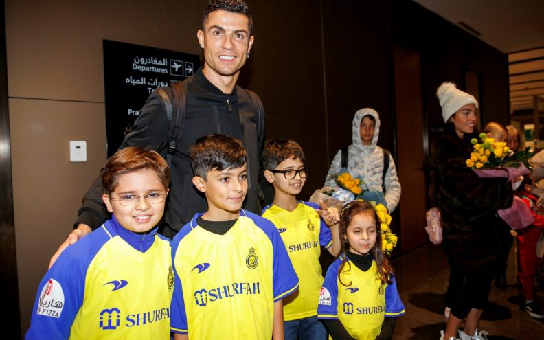 FOTO/VIDEO Cristiano Ronaldo sletio u Rijad i navijačima Al Nasra poslao kratku i jasnu poruku