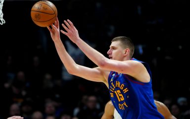 VIDEO Nikola Jokić se još jednim “triple-double” učinkom upisao u povijest