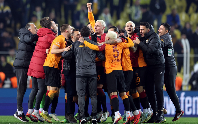 Galatasaray razbio Fenerbahče u najvećem derbiju turskog nogometa, tom pobjedom 