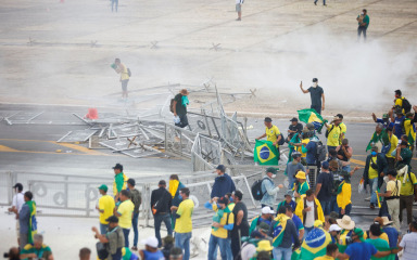 Pristaše poraženog kandidata za brazilskog predsjednika Jaira Bolsonara upale u najveće državne institucije