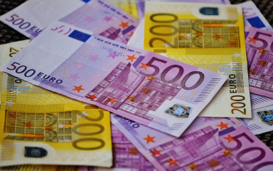 Eurobarometar: Tek nešto više od polovice Hrvata smatra euro dobrim za zemlju