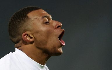 Kylian Mbappe je postigao pet pogodaka šestoligašu i izborio osminu finala Kupa protiv Tudorove momčadi