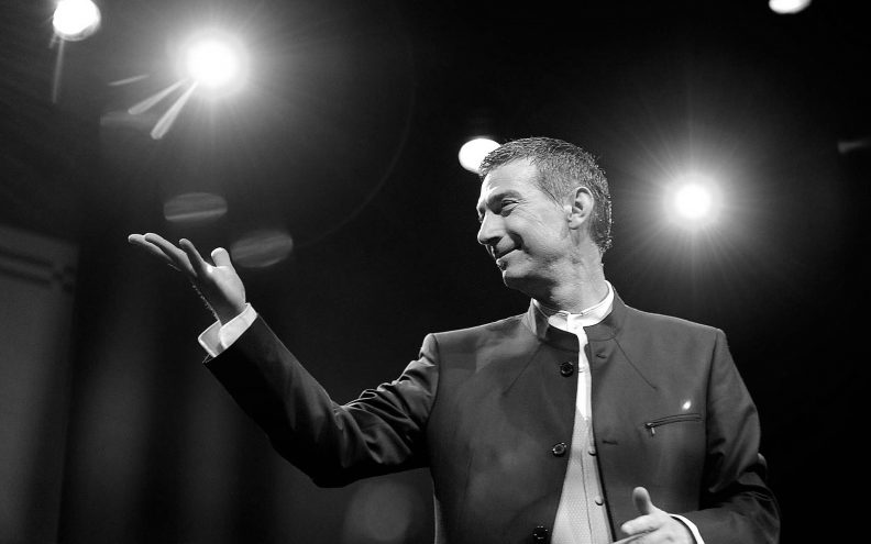 Uoči Bowievog rođendana, na Massimovom profilu osvanula nova snimka