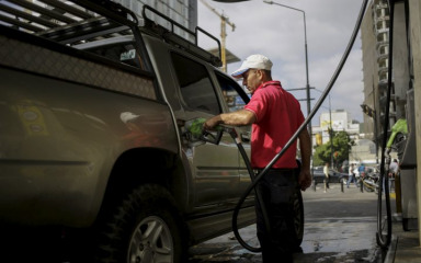 Američka država svima udarila totalnu kontru: Zabranjuju prodaju električnih automobila nakon 2035. godine
