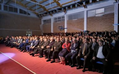 U dvorani Srednje škole Biograd na moru održana Svečana sjednica Gradskog vijeća, prisustvovao i novi ministar
