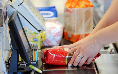 Potrošnja u maloprodaji u lipnju porasla za 2,2 posto na godišnjoj razini