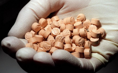 Kod mladića pronađeno 89 tableta MDMA i marihuana