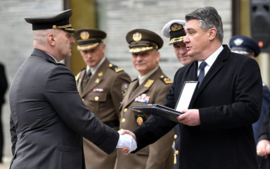 Sud odlučio da je zapovjednik Počasne bojne zakonito umirovljen