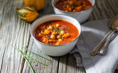 Kremasta veganska juha od slanutka i češnjaka koju jednostavno morate probati