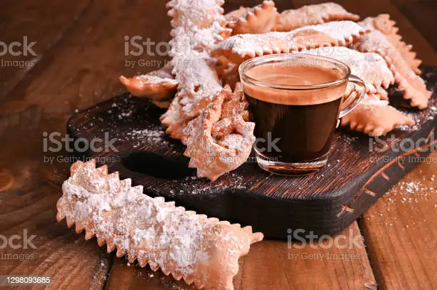 Što je karneval bez tradicionalnih slastica? Predlažemo vam recept za kroštule