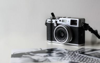 TikTokerica kupila polovni aparat u trgovini rabljenih stvari i ostala u šoku kada je pogledala fotografije