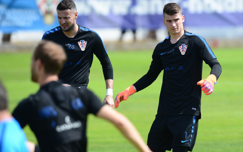 Subašić i Livaković svom klubu poslali vrijednu donaciju