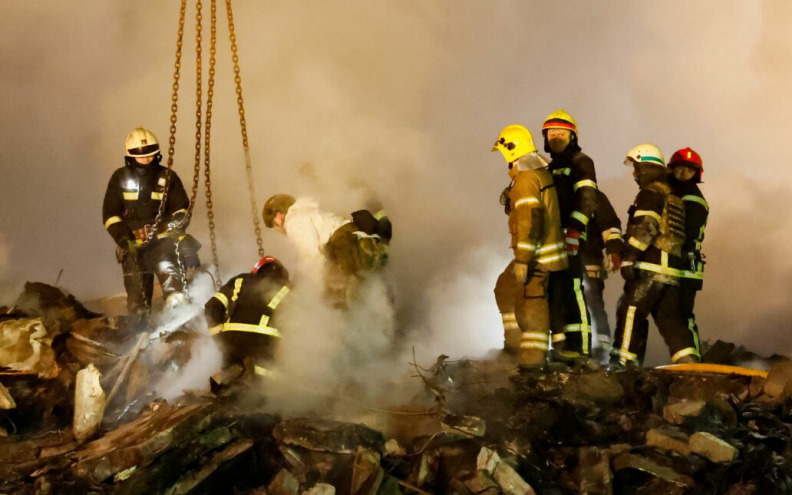 U brutalnom ruskom napadu na stambenu zgradu poginulo 14 ljudi