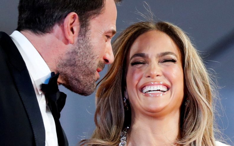 Ben Affleck odradio smjenu u Dunkin' Donutsu, a Jennifer se 