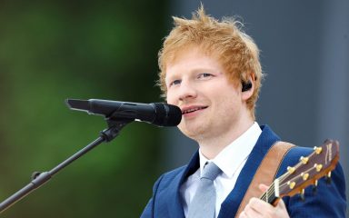 Ed Sheeran glumiti će u novom filmu, no ovoga puta ne samog sebe