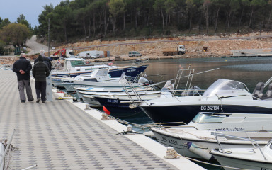 Fizički napadnuti radnici Marine u Dragama