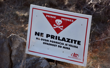 Nakon razminiranja polja krenuo policijski očevid