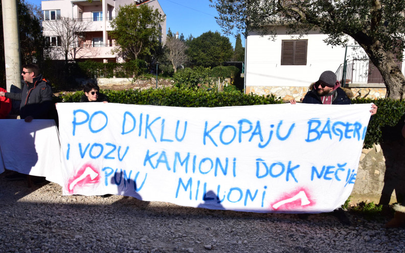 Molimo gradske vlasti da nas ozbiljno shvate