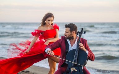 Nakon ‘Senorite’, Stjepan Hauser obradio i ‘La Isla Bonita’. Pogledajte spot koji vraća u ljetne dane