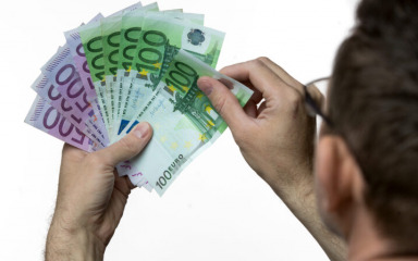 Državne obveznice moguće je kupovati već od iduće srijede. Analizirali smo je li to pametno učiniti