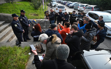 Prijavljeno je 5 sudionika tučnjave, među njima je i pripadnik HGSS-a