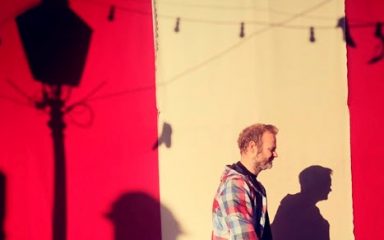Zvonimir Varga svira svoj tristoti koncert, ekskluzivno za 40 ljudi