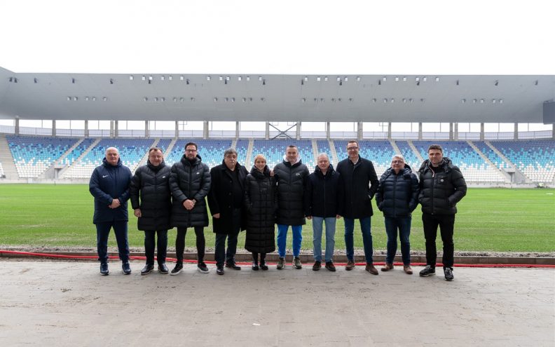 Predsjednik HNS-a obišao novi stadion i kamp Osijeka: 