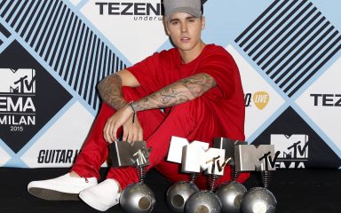Justin Bieber otkazao cjelokupnu svjetsku turneju. Čeka se službeni razlog