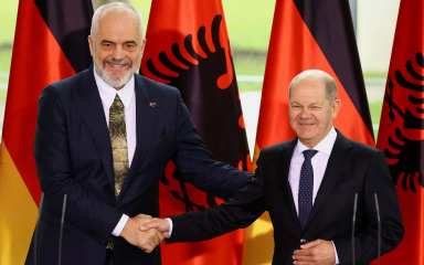 Scholz očekuje da će odnosi Srbije i Kosova ubrzo zatopliti
