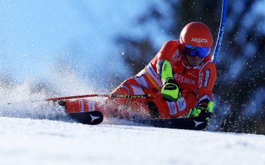 Marco Odermatt vodi nakon prve vožnje veleslaloma u Kranjskoj Gori, Filip Zubčić na 11. mjestu