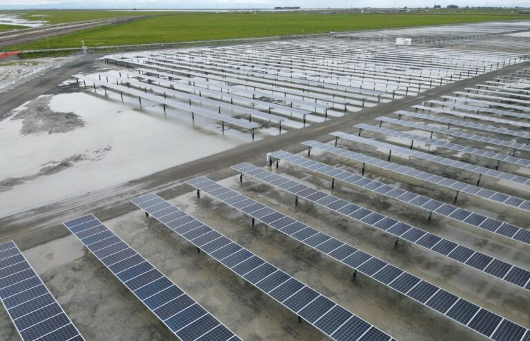Kineska kompanija želi u Zimbabveu graditi plutajuću solarnu elektranu