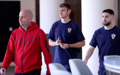 Josip Stanišić uoči početka novog kvalifikacijskog ciklusa: “Uvijek dobro koristim svoje prilike u Bayernu”