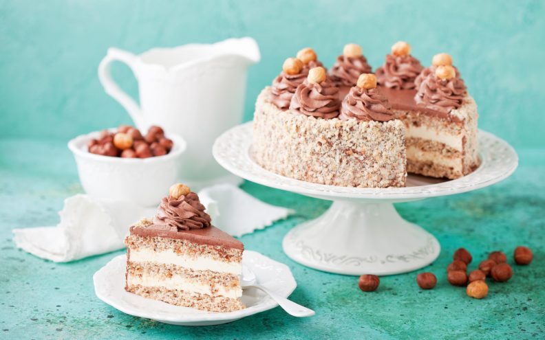 Sjajan recept za švedsku tortu s lješnjacima i kavom