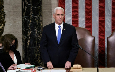 Pence nikada žešće nije udario po Trumpu: “Odgovarat će pred poviješću zbog 6. siječnja”