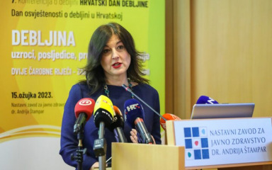 Musić Milanović: Projekt “Živjeti zdravo” za provedbu tjelesne kulture u svim školama