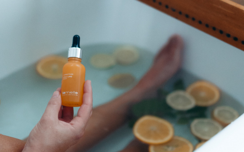 Evo zašto biste trebali koristiti vitamin C u njezi kože