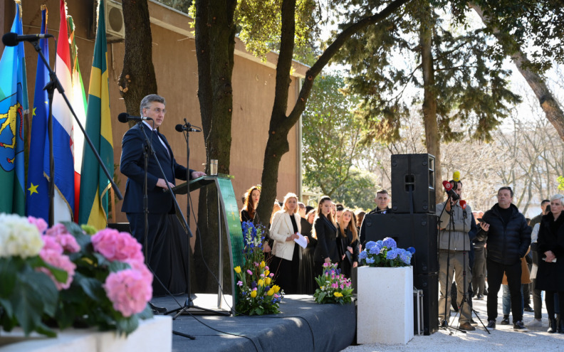 U Puli svečano otvoren Park Anne Frank: “Ispravan potez na lokalnoj razini s s velikim globalnim dometom”