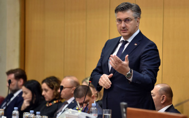 Premijer predstavlja paket mjera težak 1,7 milijardi eura