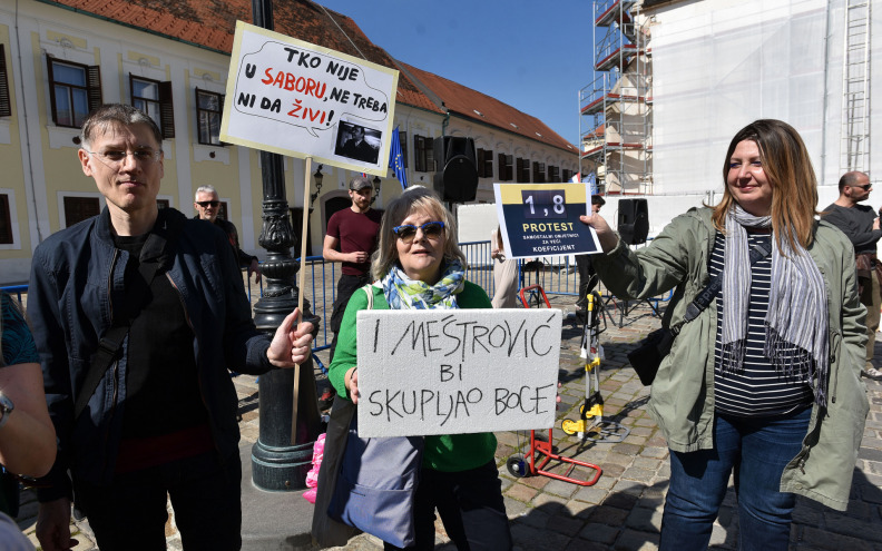 Umjetnici na prosvjedu tražili koeficijent za mirovine 1,8