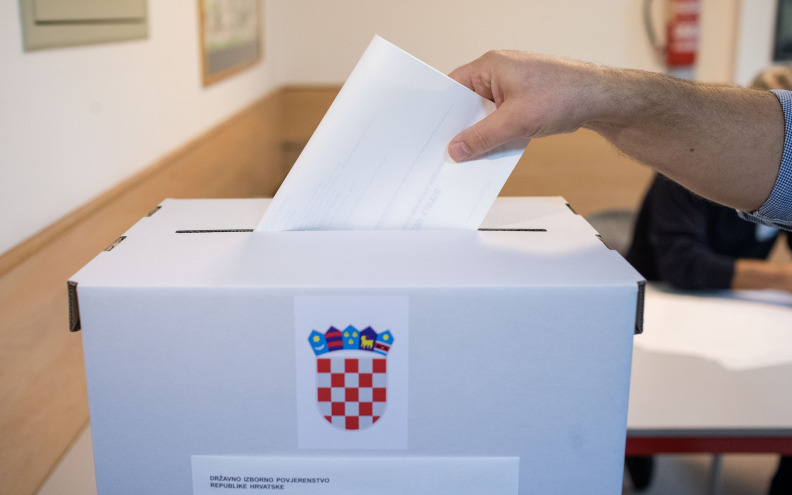 Hrvatska danas izlazi na manjinske izbore: Otvoreno 840 biračkih mjesta za oko 250.000 birača