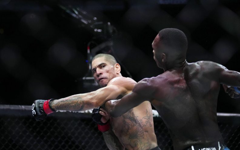 Israel Adesanya brutalnim nokautom u drugoj rundi uzvratio Alexu Pereiri za poraze