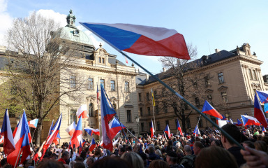 Prosvjednici u Pragu ogorčeni lošim gospodarstvom u zemlji